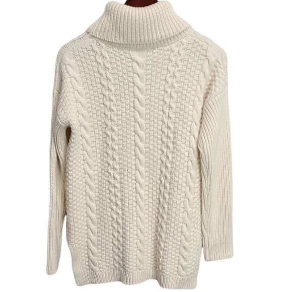Forever21 Women's Cream Knitted Turtleneck Sweater Size Small - Picture 1 of 5
